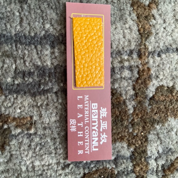 Gold Leather Wallet/Clutch faux Crocodile Banyanu NWT, Authenticity Card w/# - Picture 13 of 14